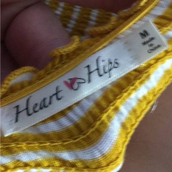 crop top - Picture 3 of 4